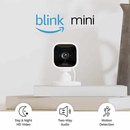 Blink Mini - Compact indoor plug-in smart security camera 1pk